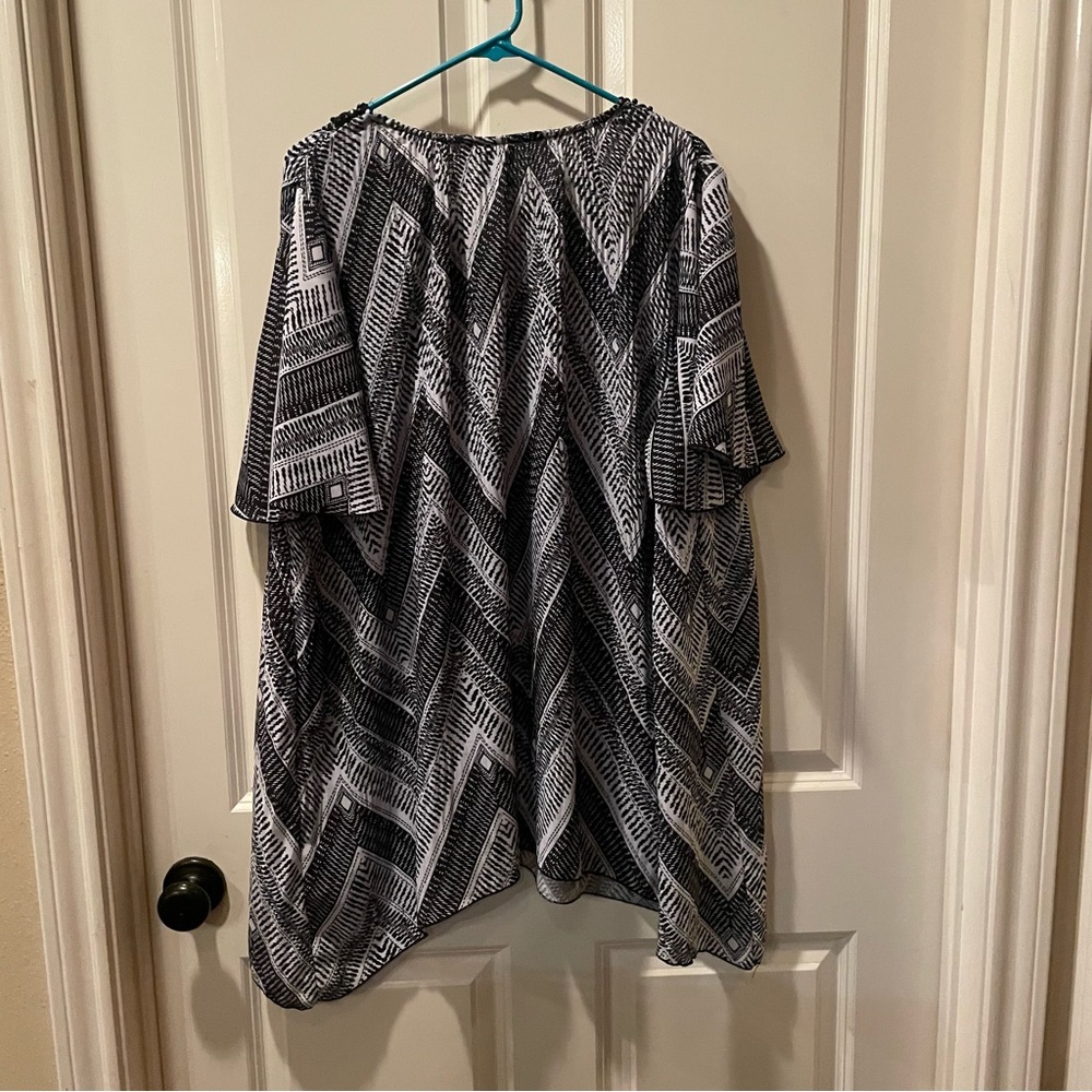 Women’s plus size shirt